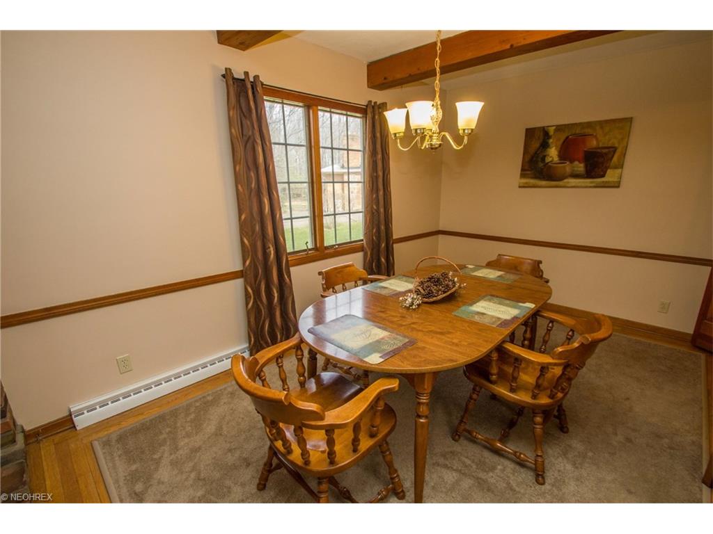 9934 Fairtree Dr, Strongsville, OH 44149