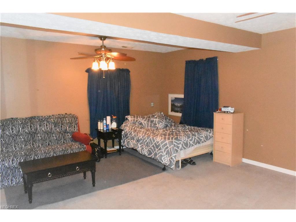 1628 Mckinley Ave, Brunswick, OH 44212