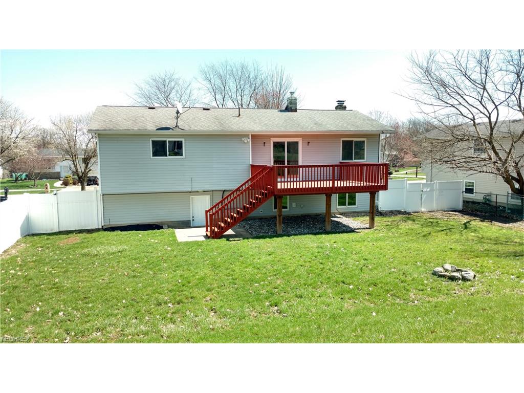 466 Bruce Dr, Brunswick, OH 44212