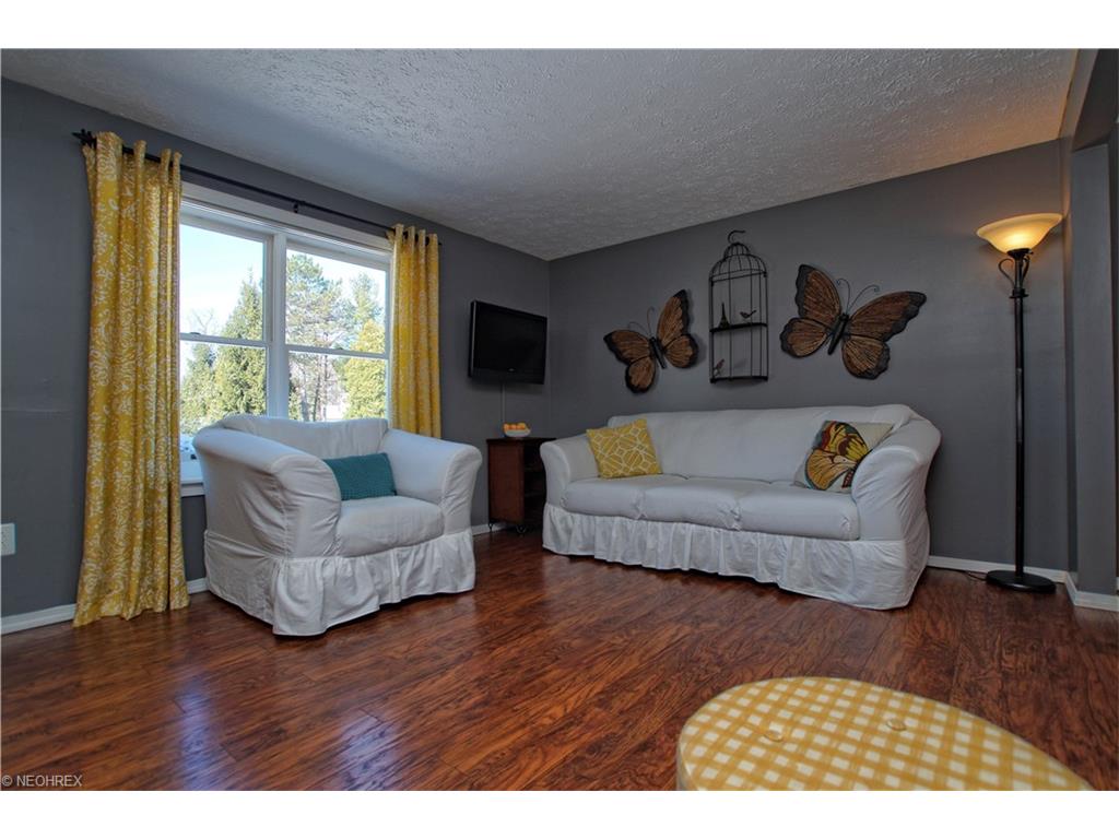 5048 Creekside Blvd, Brunswick, OH 44212