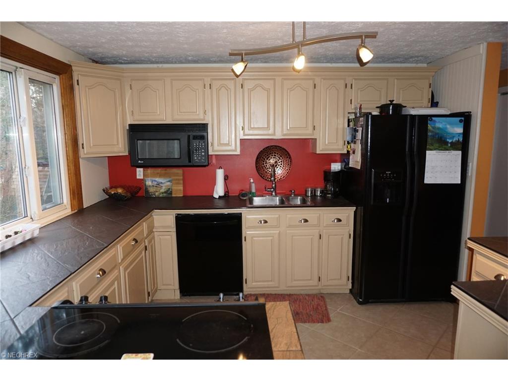 5084 Creekside Blvd, Brunswick, OH 44212
