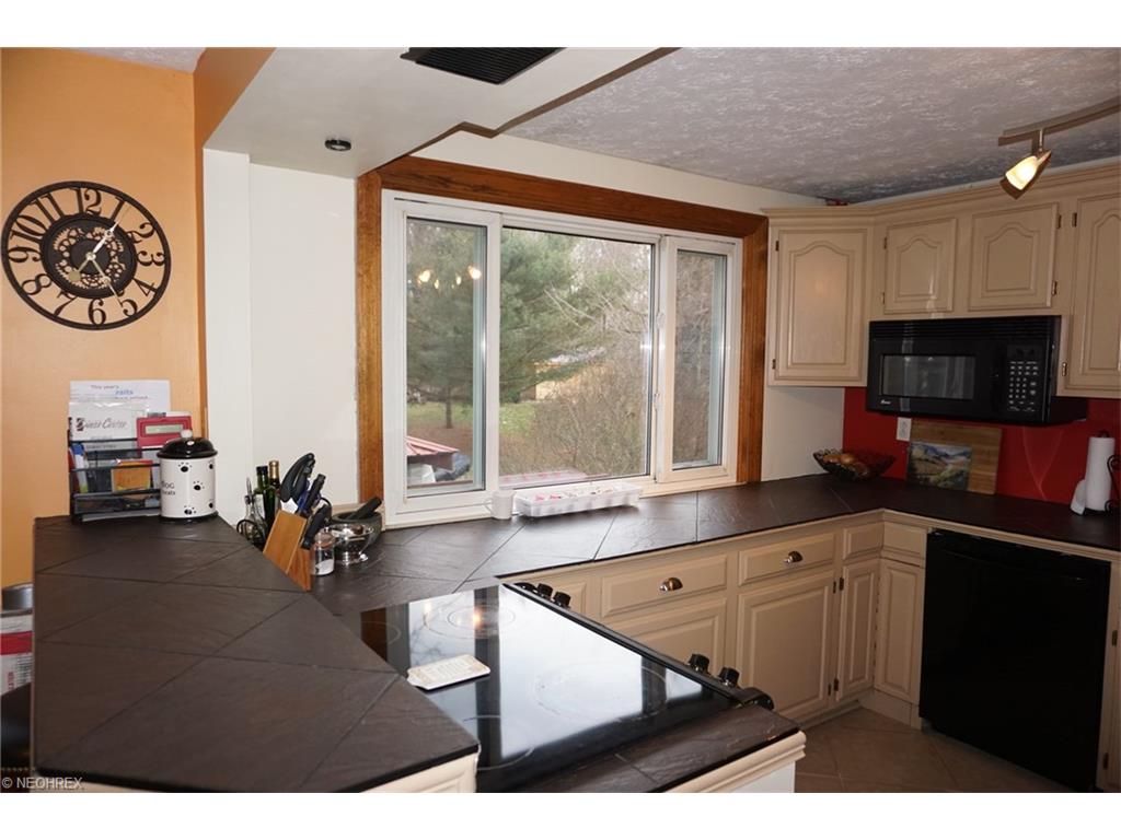 5084 Creekside Blvd, Brunswick, OH 44212