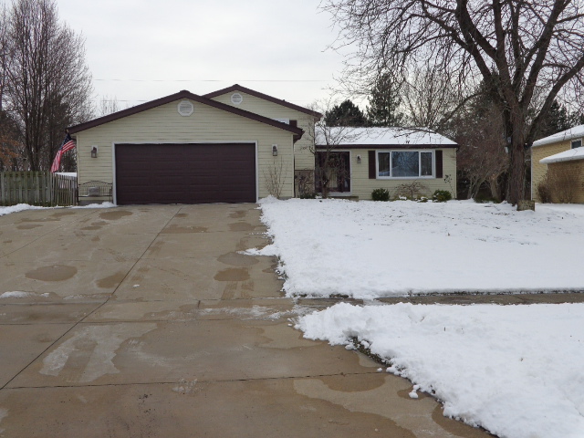 794 Glencairn Ln., Brunswick, OH 44212