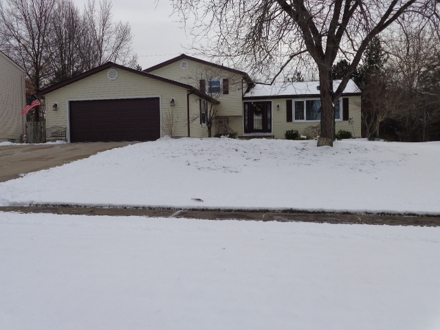 794 Glencairn Ln., Brunswick, OH 44212