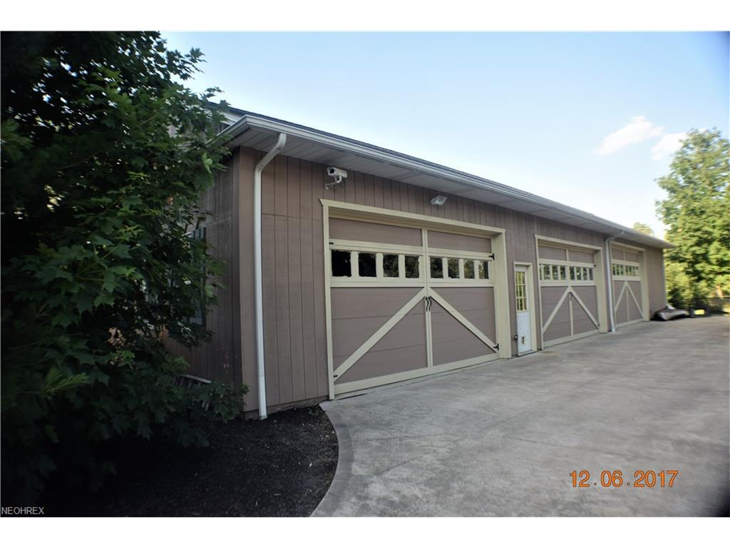 1803 Whisper Bluff Trl, Hinckley, OH 44233