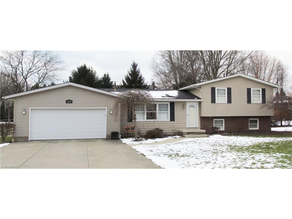 2040 Skyview Ln, Kent, OH 44240