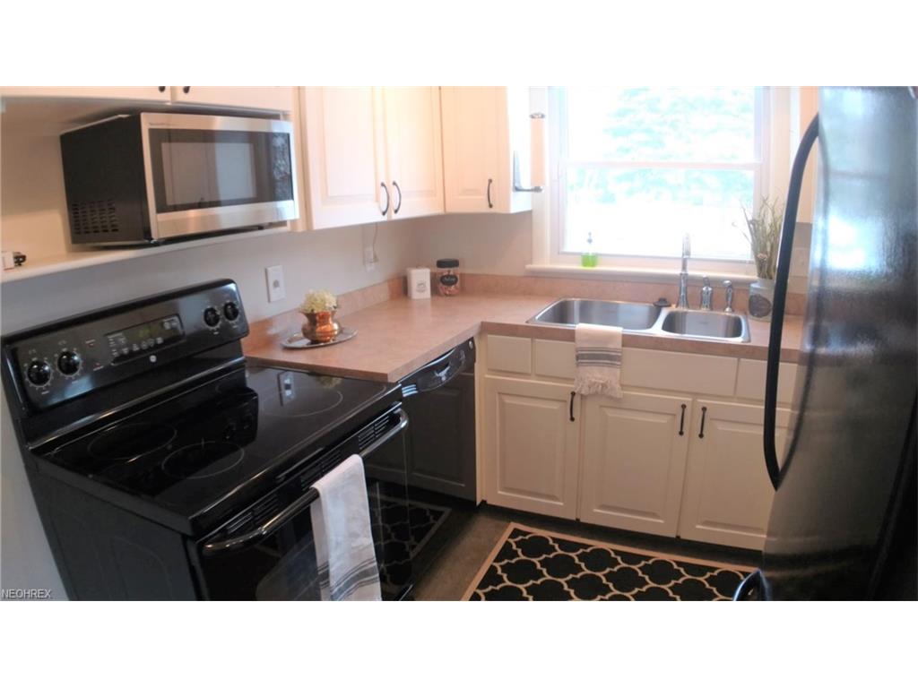 7311 Westview Rd, Kent, OH 44240