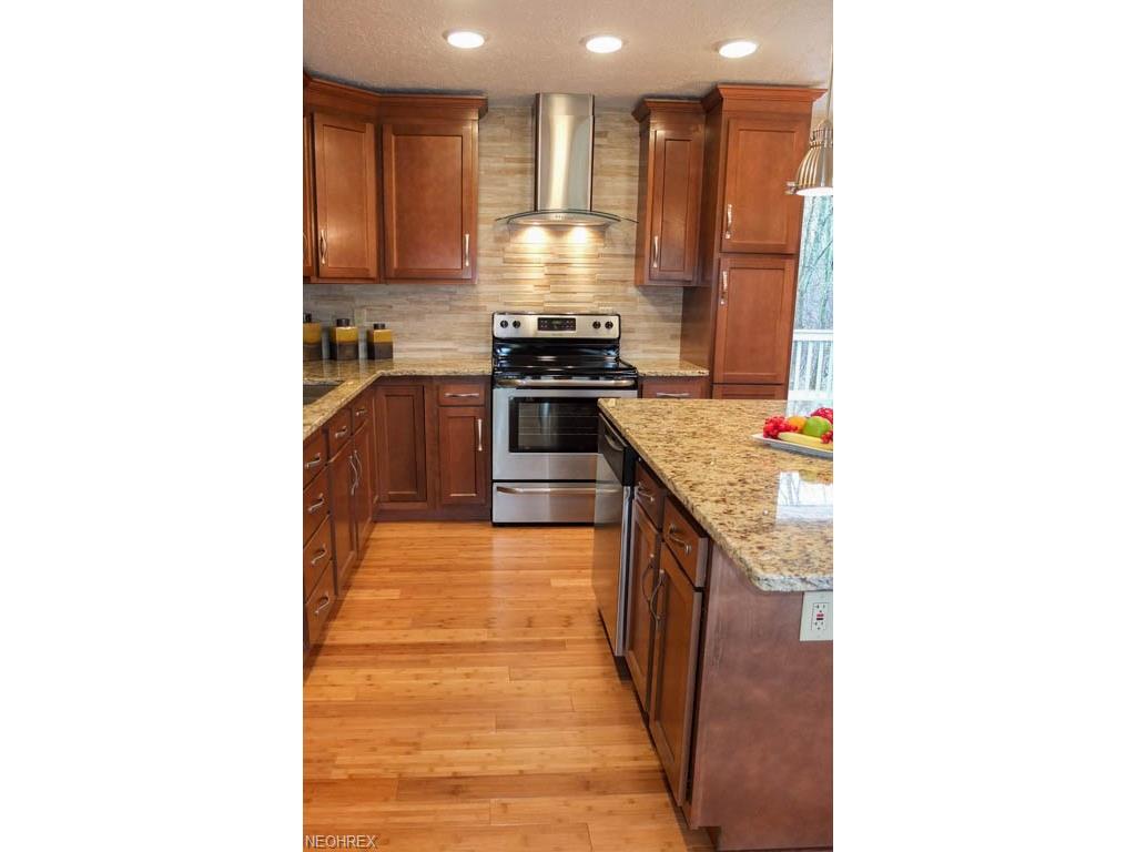10040 North Delmonte Blvd, Streetsboro, OH 44241