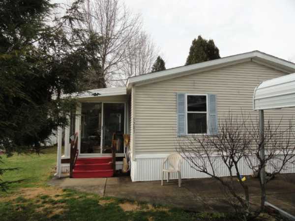 Birchwood Manor 3283 Vernon CircleRavenna, OH 44266