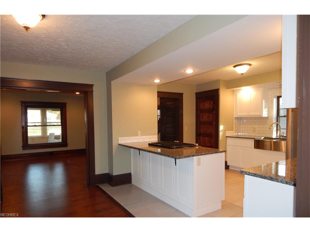 105 Water St, Seville, OH 44273