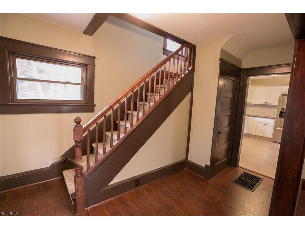 105 Water St, Seville, OH 44273