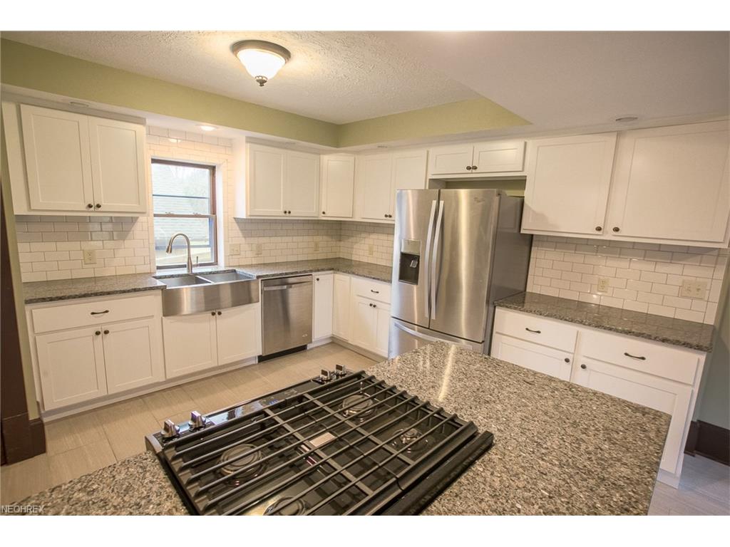 105 Water St, Seville, OH 44273