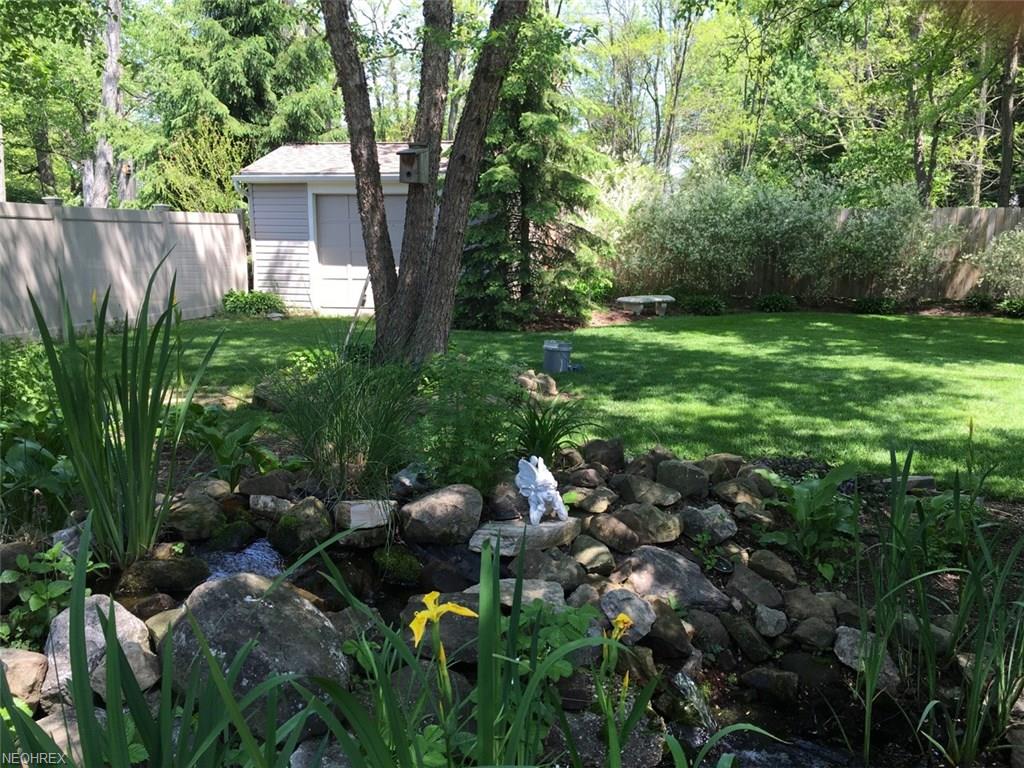 535 Cedarcrest Dr, Tallmadge, OH 44278