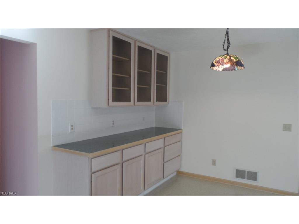 423 Vinewood Ave, Tallmadge, OH 44278