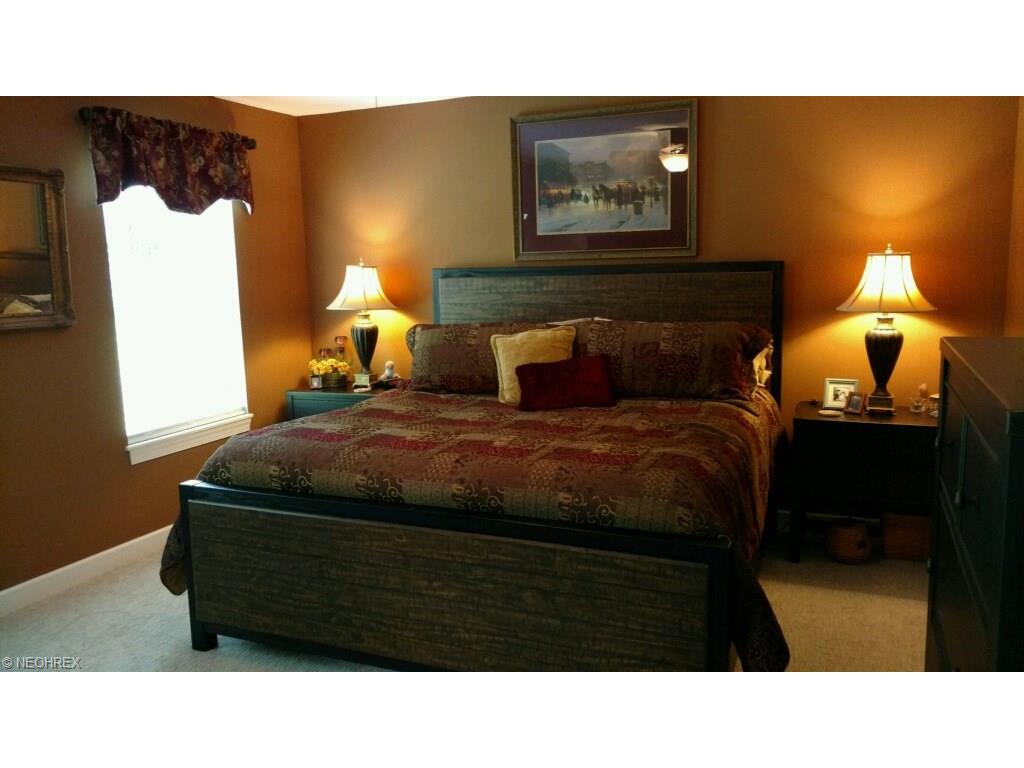 176 Waterford Way, Tallmadge, OH 44278