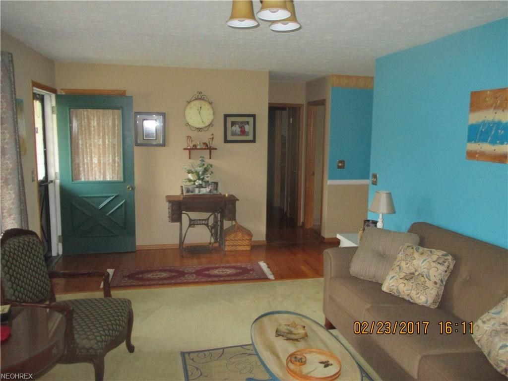 2674 Ridgecrest Dr, Wadsworth, OH 44281