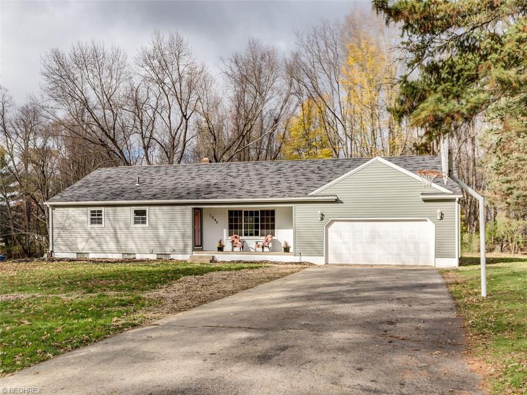 1040 Oak Tree Rd, Akron, OH 44320
