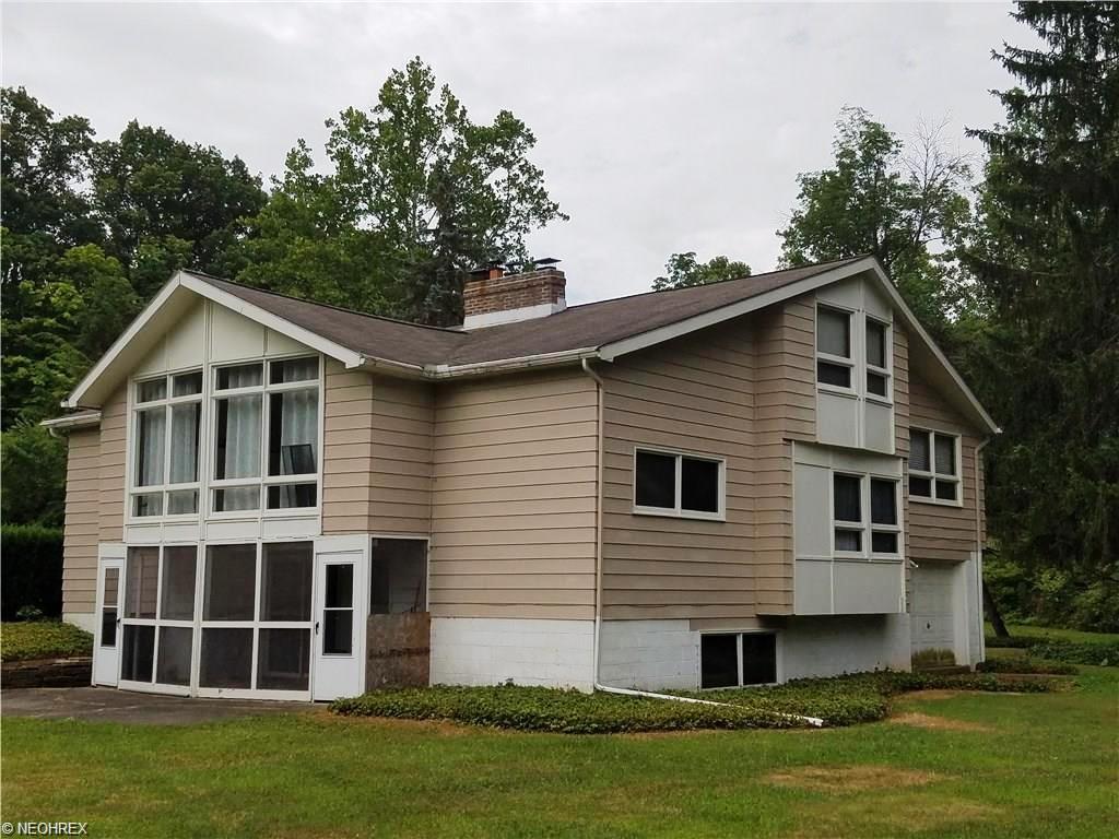 3615 Yellow Creek Rd, Fairlawn, OH 44333