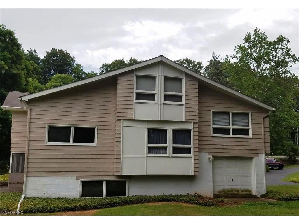 3615 Yellow Creek Rd, Fairlawn, OH 44333