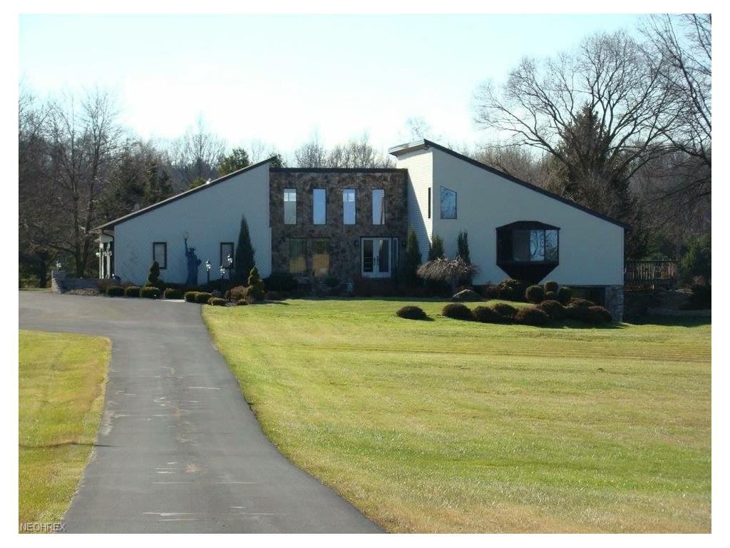 14643 Ellsworth Rd, Berlin Center, OH 44401