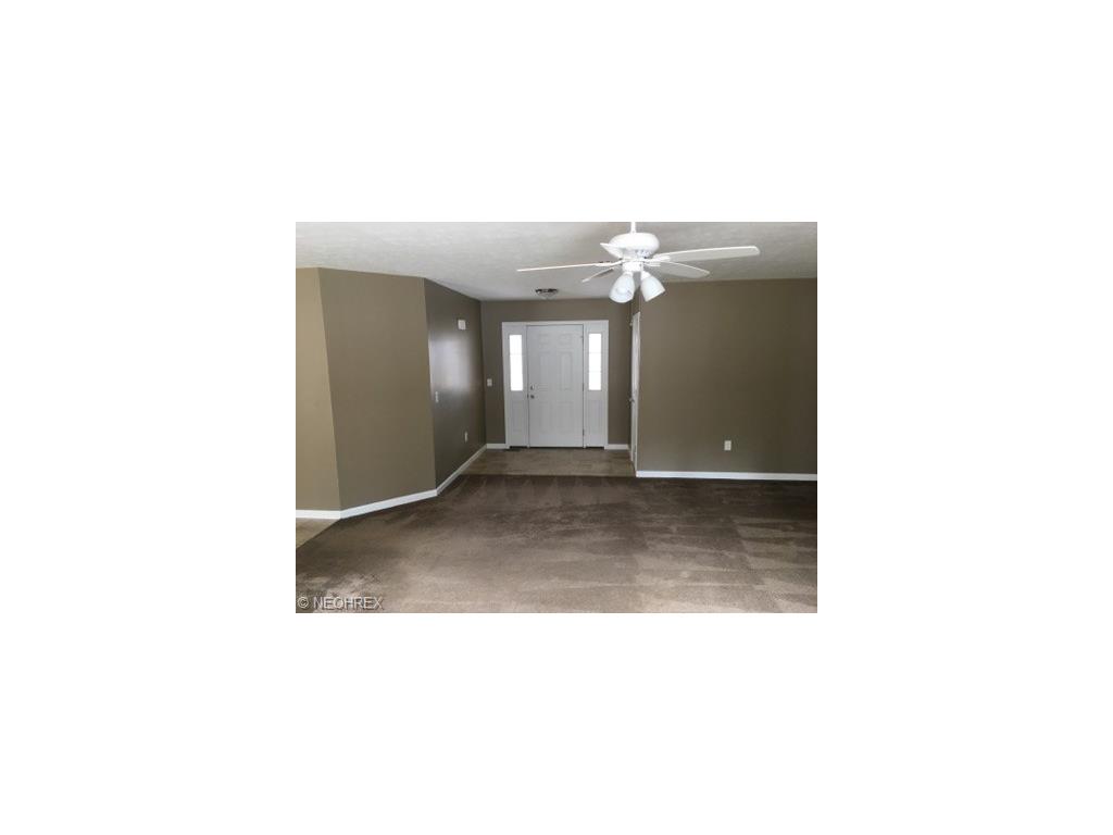 47651 State Route 558, New Waterford, OH 44445