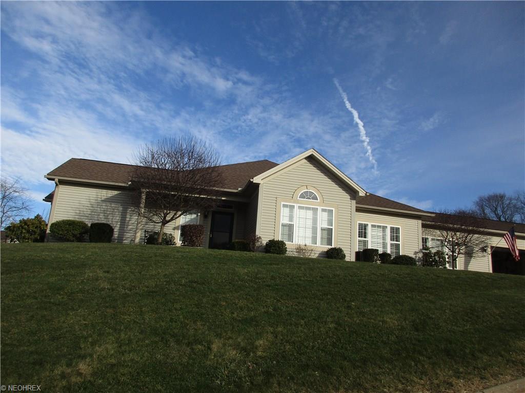 5645 Clingan Rd, Struthers, OH 44471