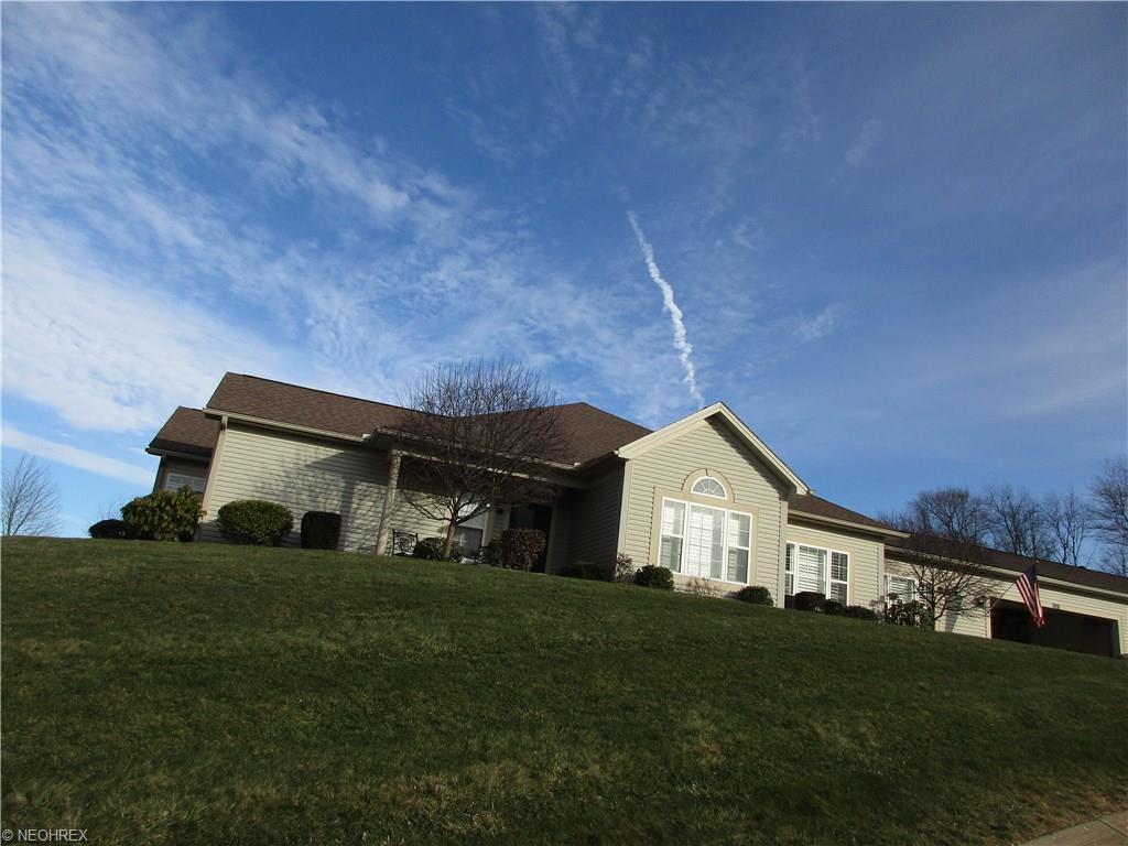 5645 Clingan Rd, Struthers, OH 44471