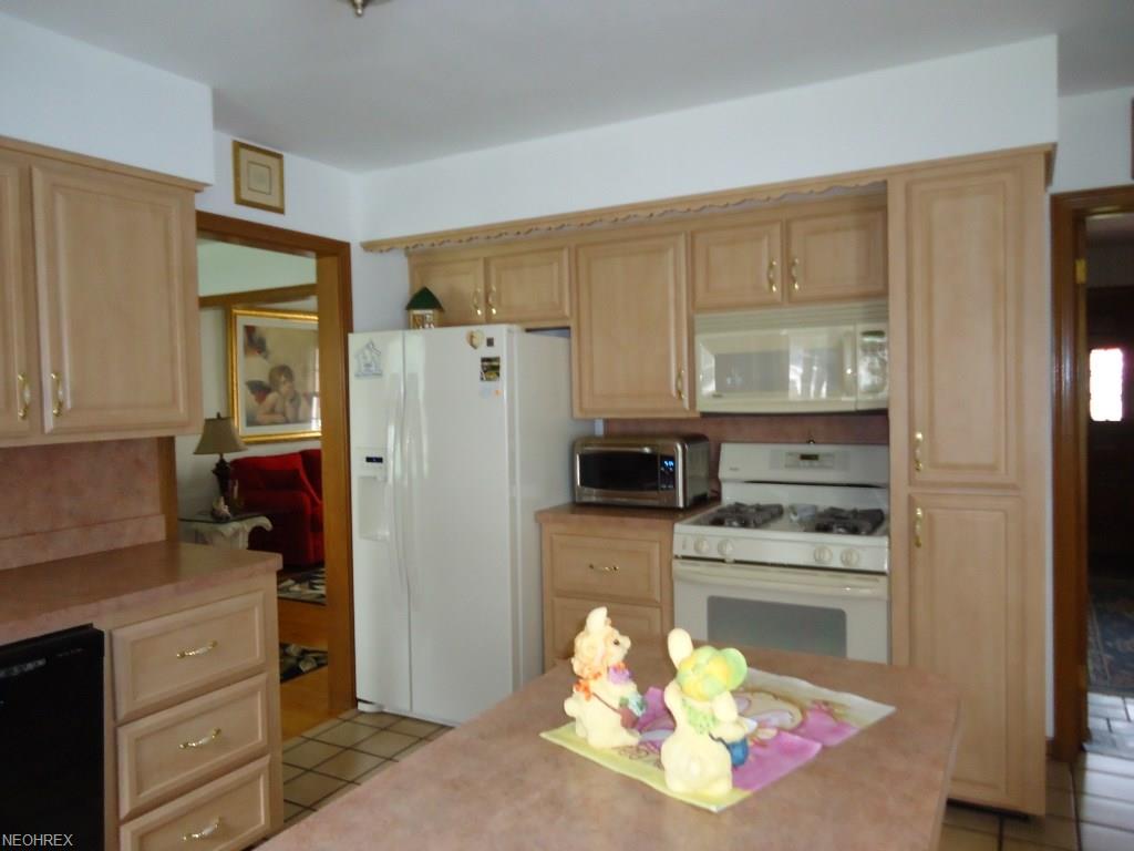 8071 Deerpath Dr, Boardman, OH 44512
