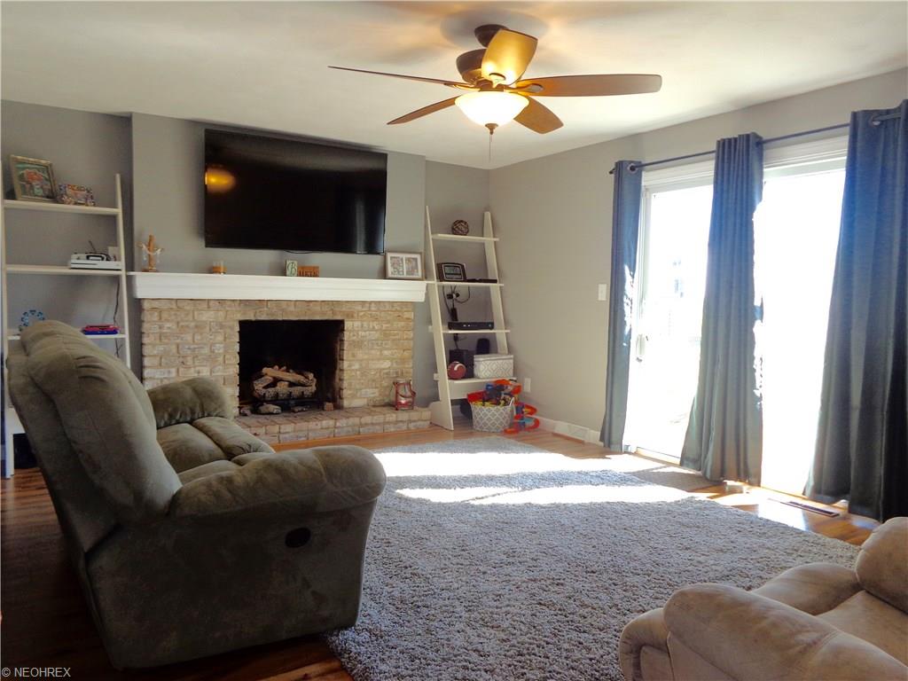165 Mayflower Dr, Boardman, OH 44512