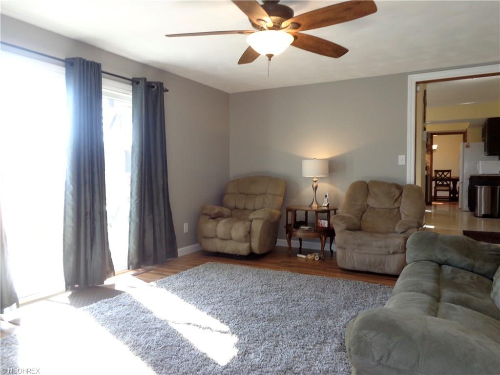 165 Mayflower Dr, Boardman, OH 44512
