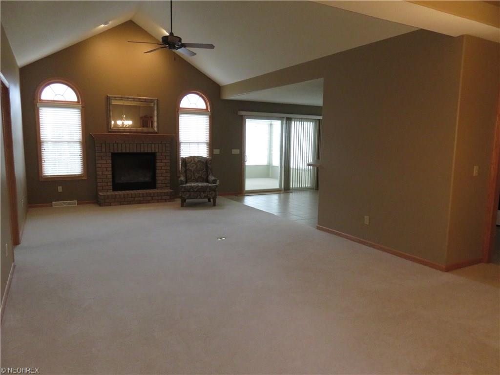 7007 Clingan Rd, Poland, OH 44514