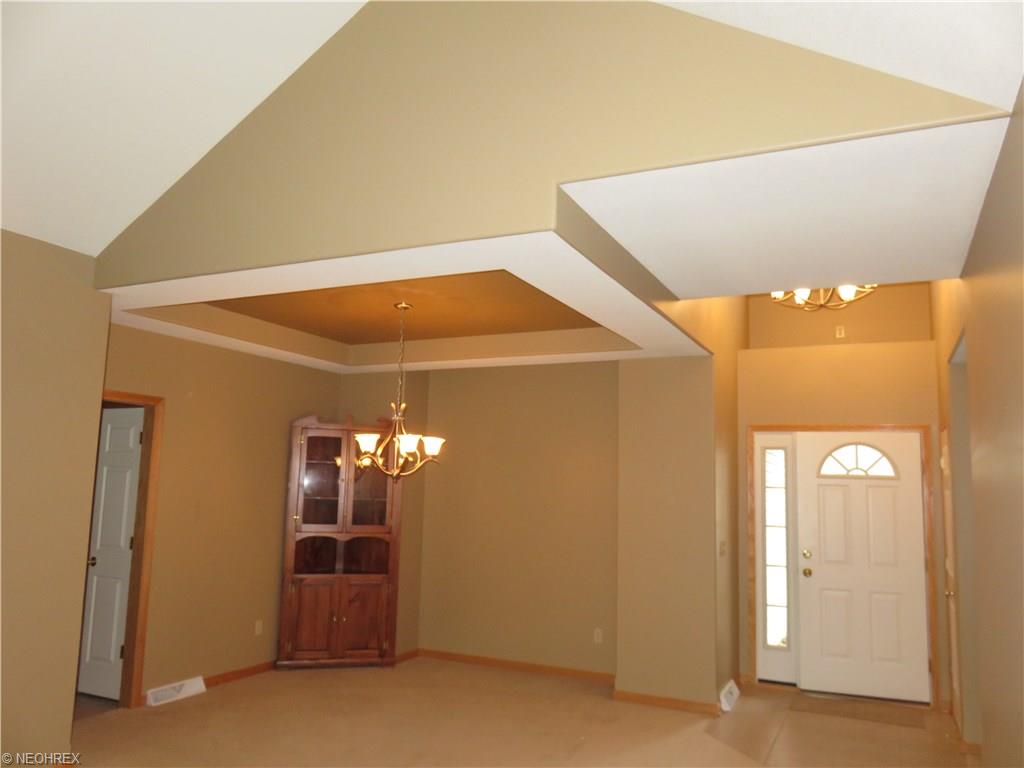 7007 Clingan Rd, Poland, OH 44514