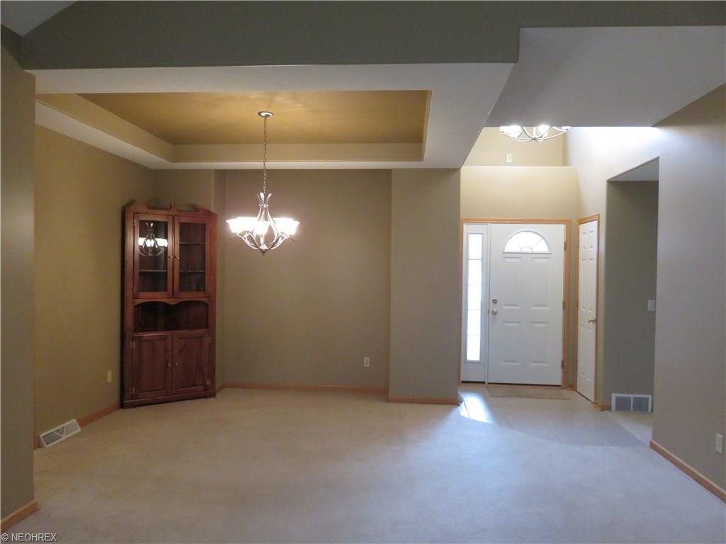 7007 Clingan Rd, Poland, OH 44514
