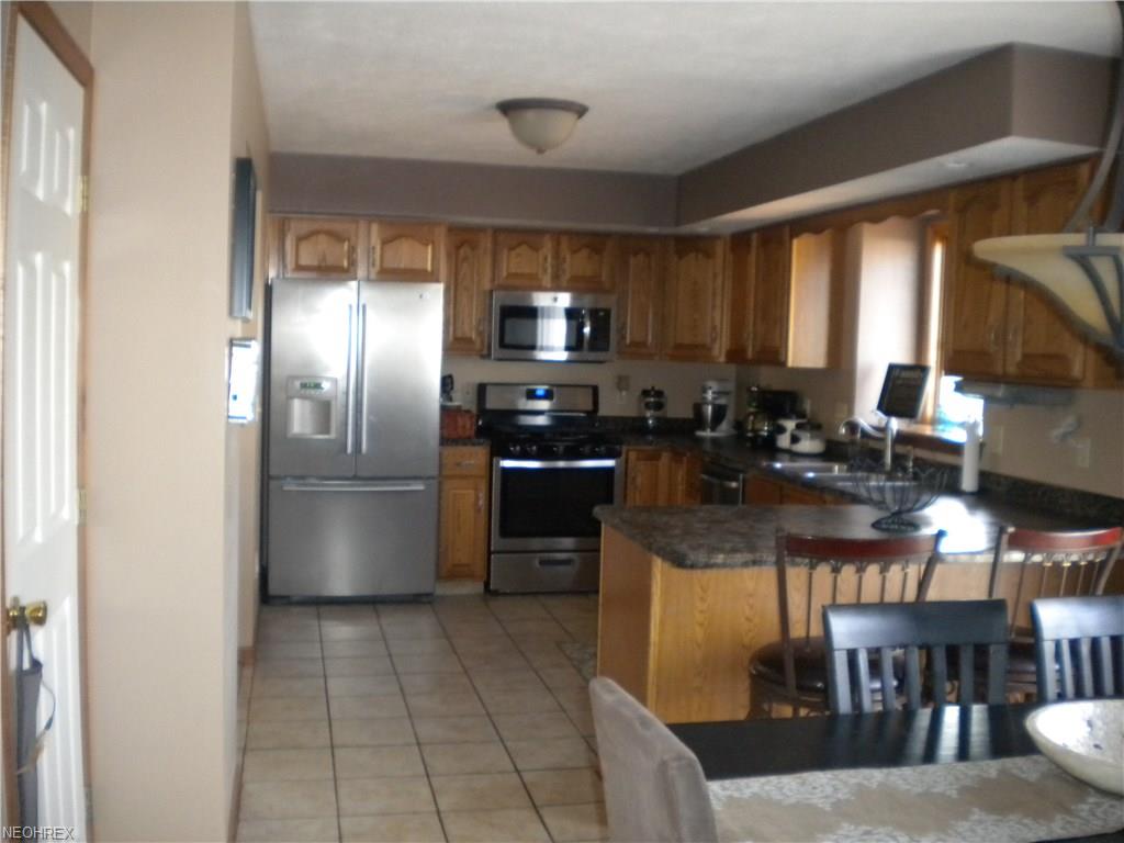 2845 Spring Meadow Cir, Austintown, OH 44515
