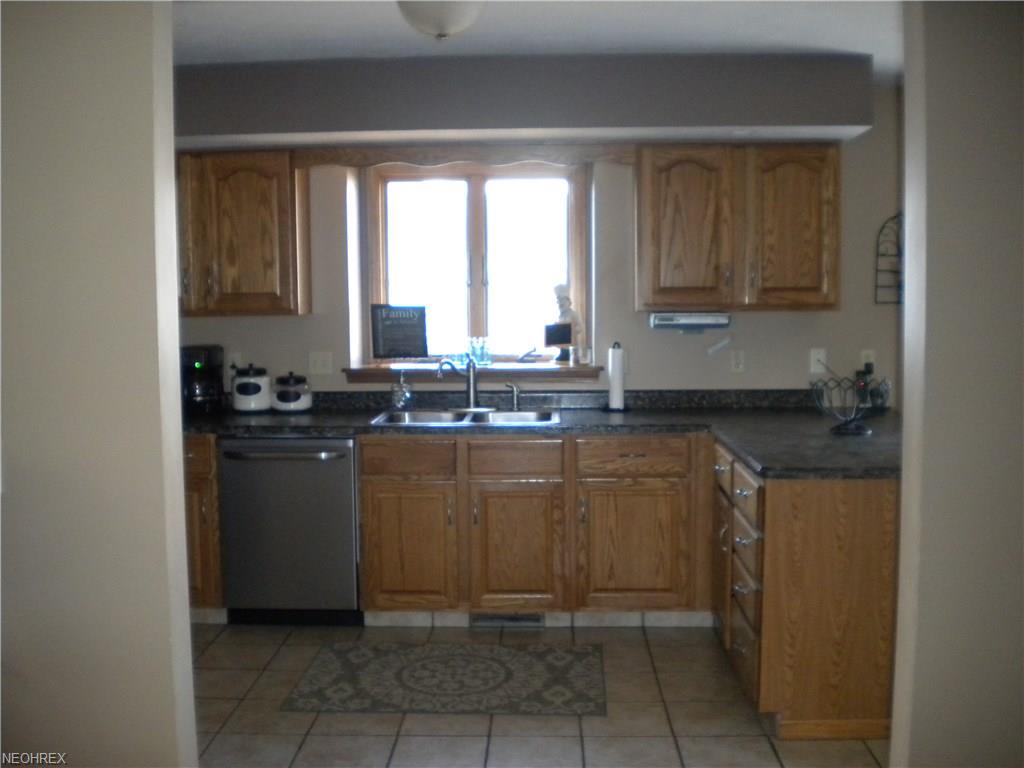 2845 Spring Meadow Cir, Austintown, OH 44515