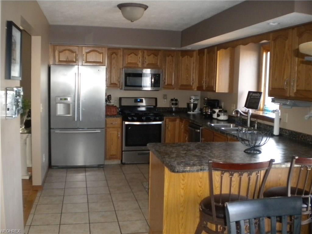 2845 Spring Meadow Cir, Austintown, OH 44515