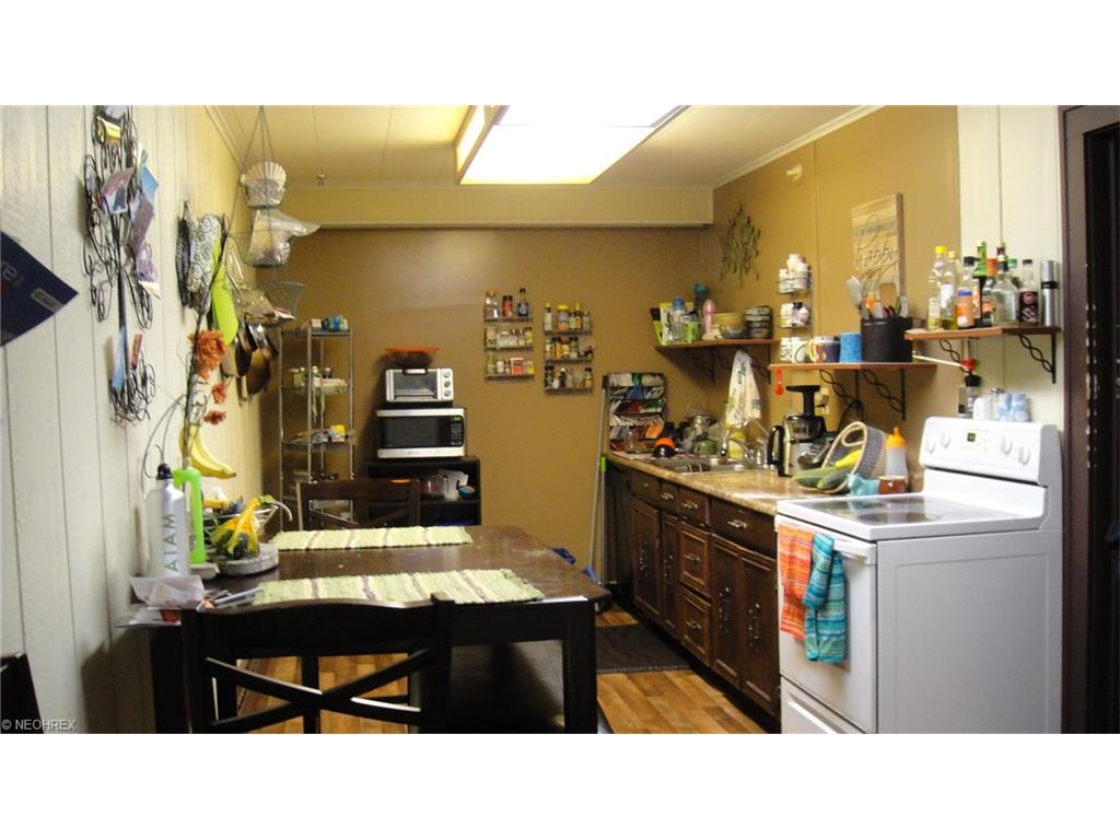 524 Park Ave Southeast, Bolivar, OH 44612
