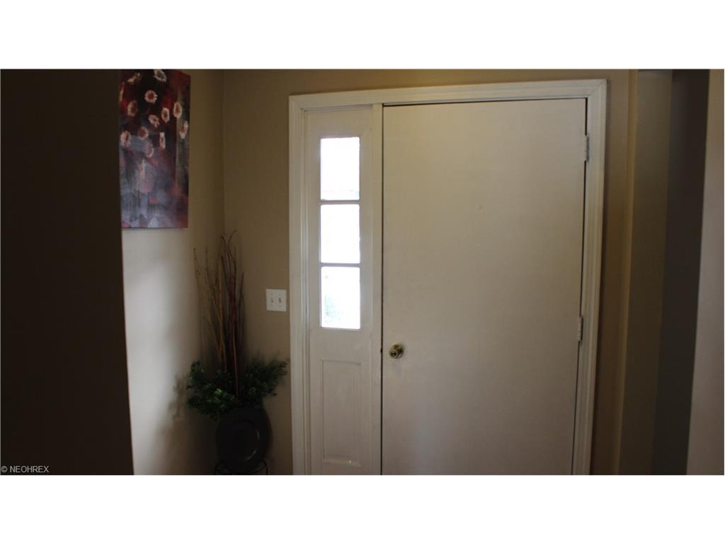 501 Oakdale Dr, Dover, OH 44622