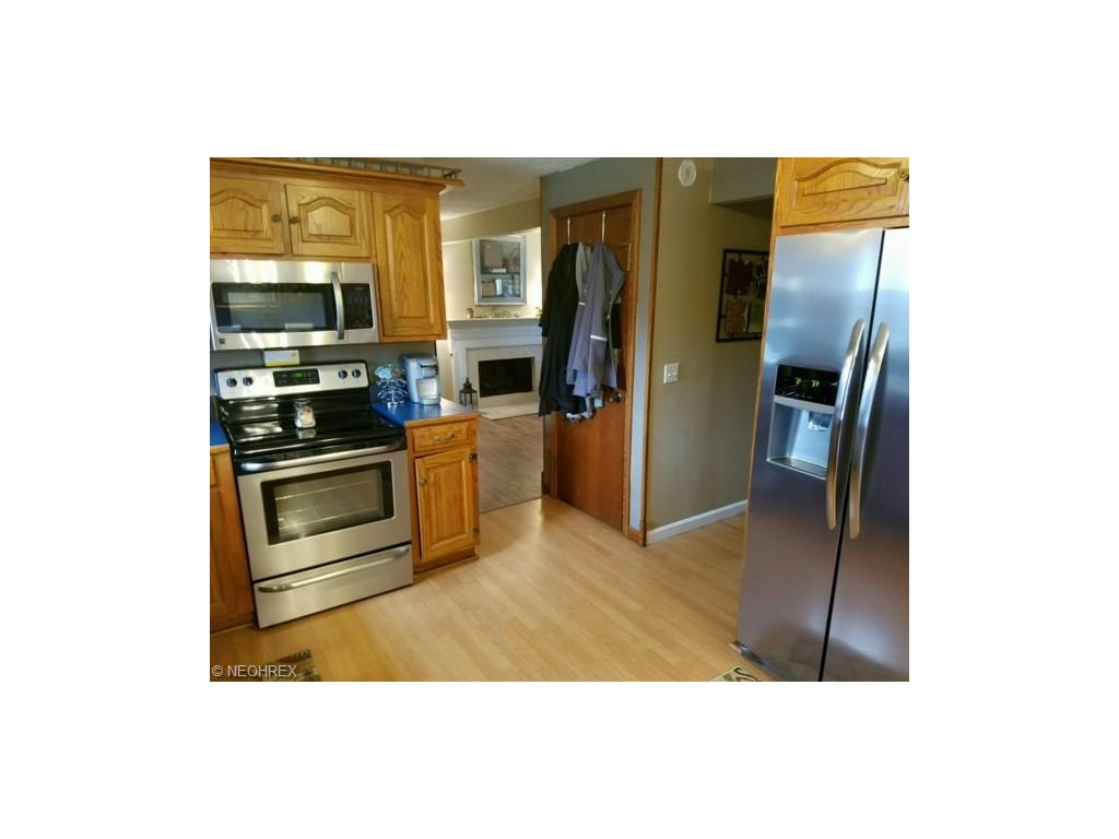 501 Oakdale Dr, Dover, OH 44622