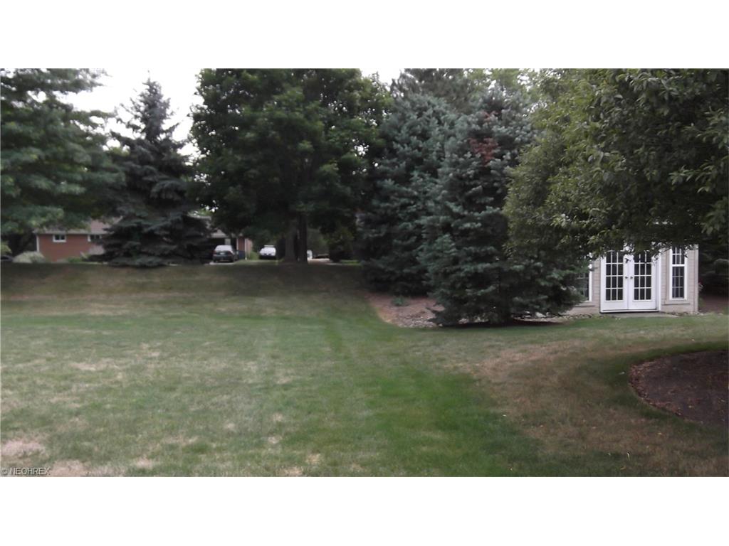 608 Glenbar St, Louisville, OH 44641