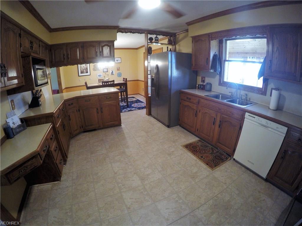 1731 Opal St, Louisville, OH 44641