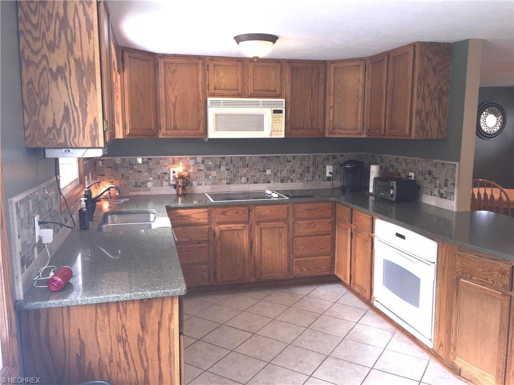 11134 Alliance Rd Northwest, Magnolia, OH 44643