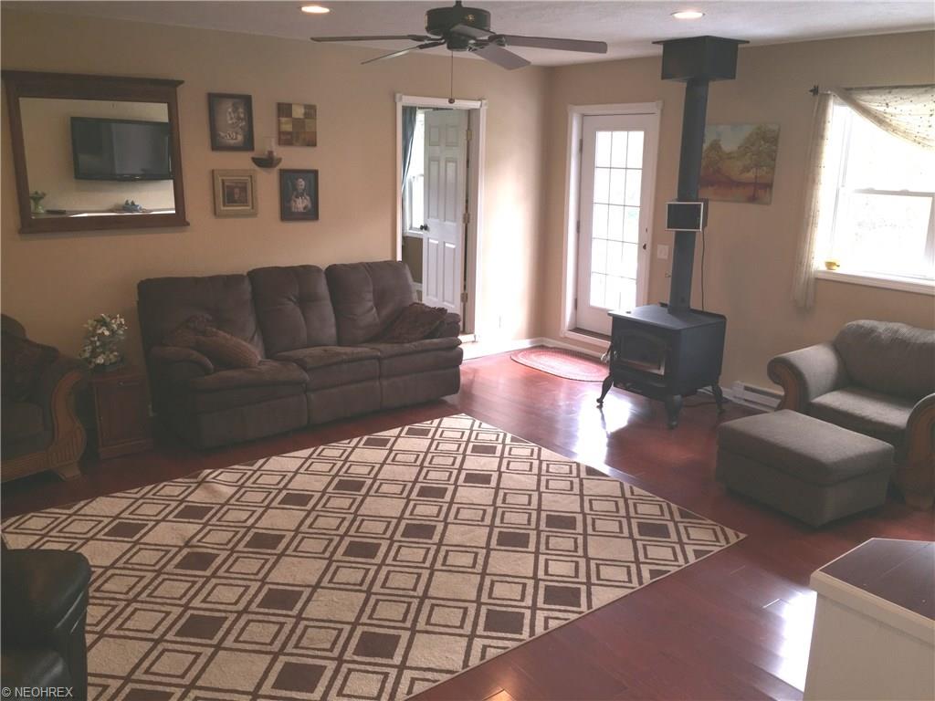 11134 Alliance Rd Northwest, Magnolia, OH 44643
