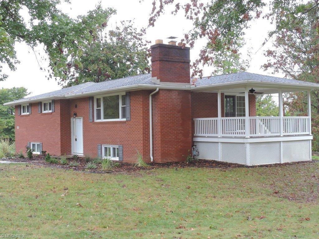 5367 Hilltop Dr Northeast, Magnolia, OH 44643