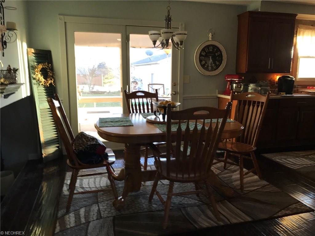5730 Darletta St, Navarre, OH 44662