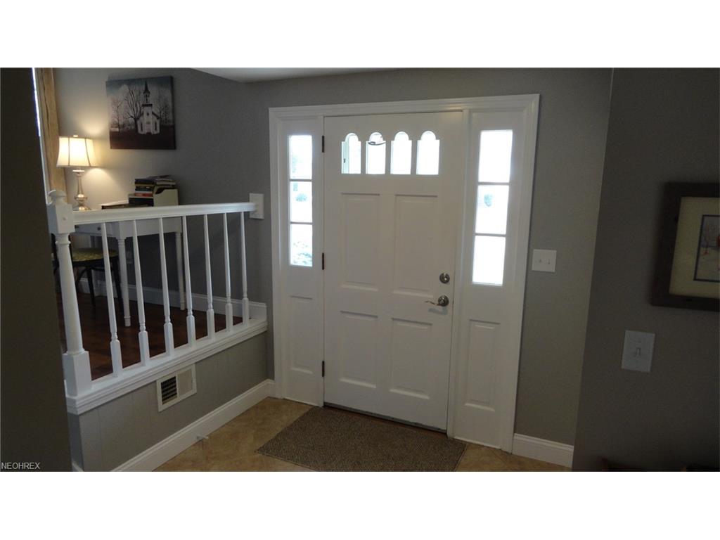 1242 Independence Cir Southeast, New Philadelphia, OH 44663