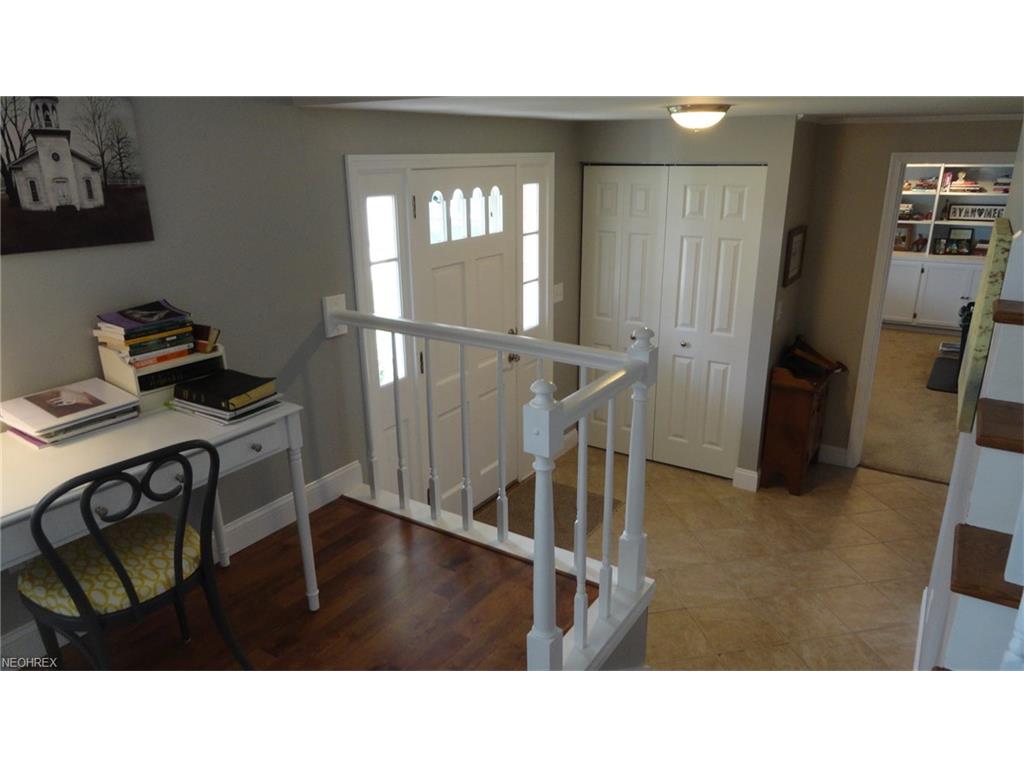 1242 Independence Cir Southeast, New Philadelphia, OH 44663