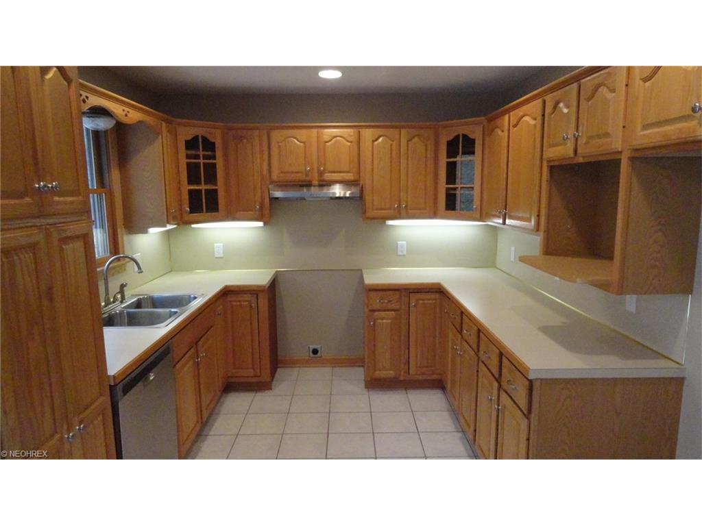 1601 Campbell Rd Southwest, New Philadelphia, OH 44663