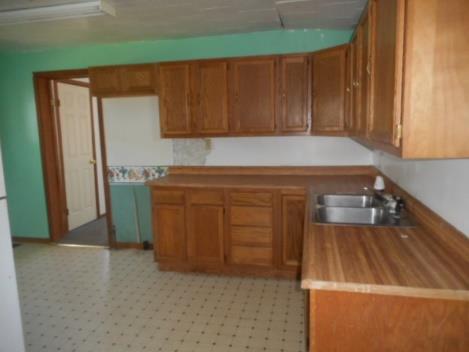 317 Charles Dr NENew Philadelphia, OH, 44663Tuscarawas County