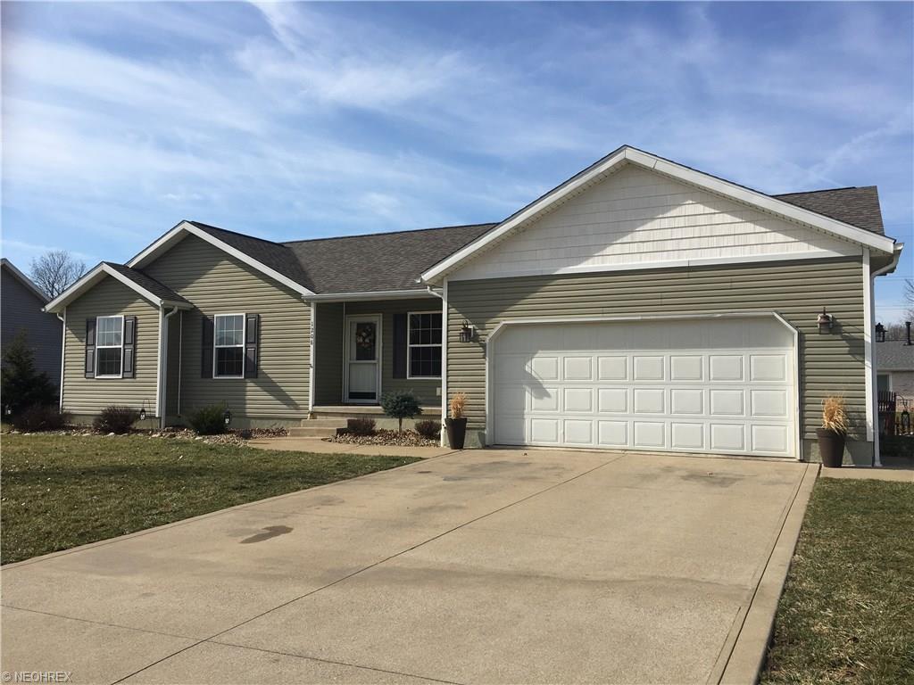 1206 Cecilia Dr Northwest, Strasburg, OH 44680